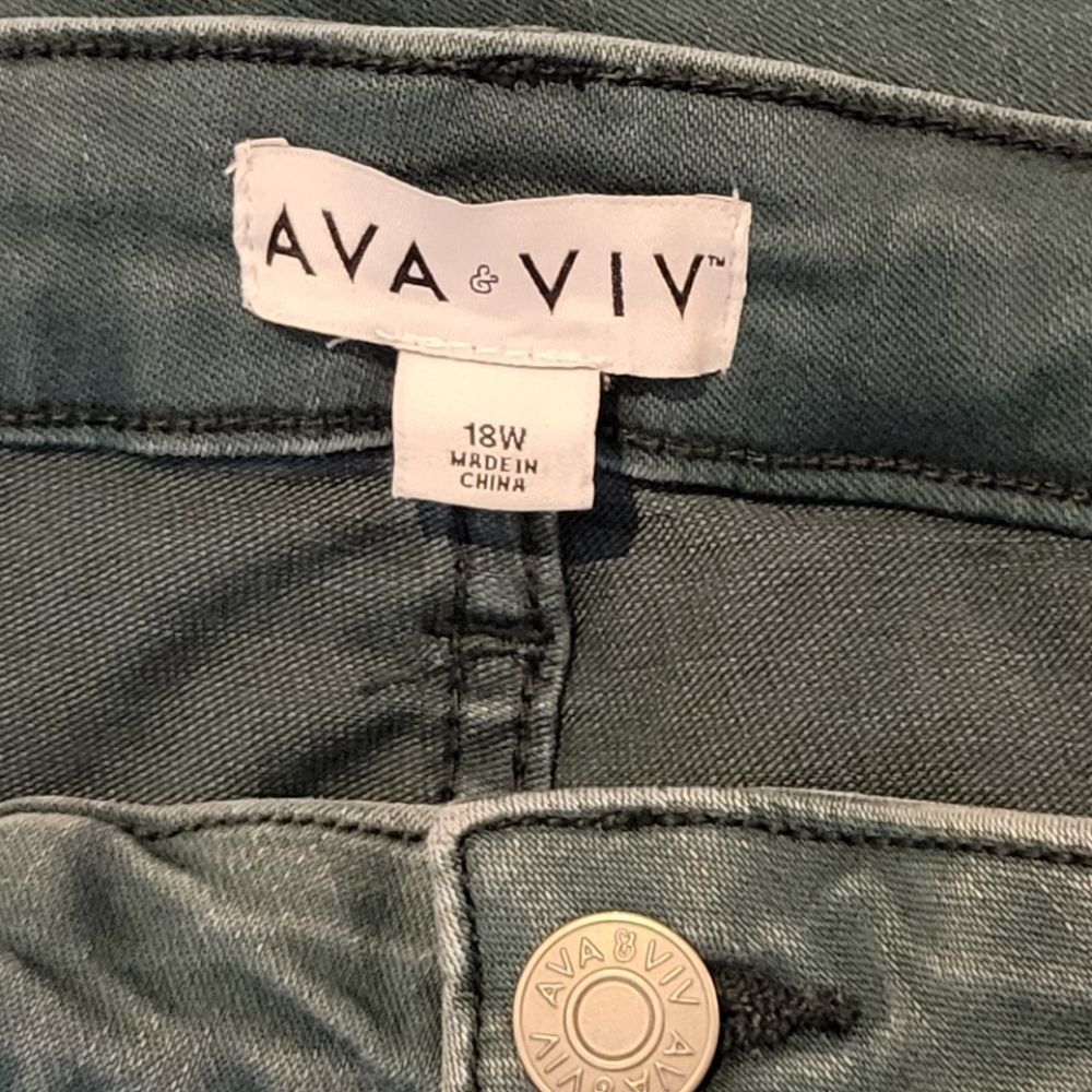 Ava & Viv Green Distressed High Rise  Skinny Jeans Size 18W - Picture 4 of 4